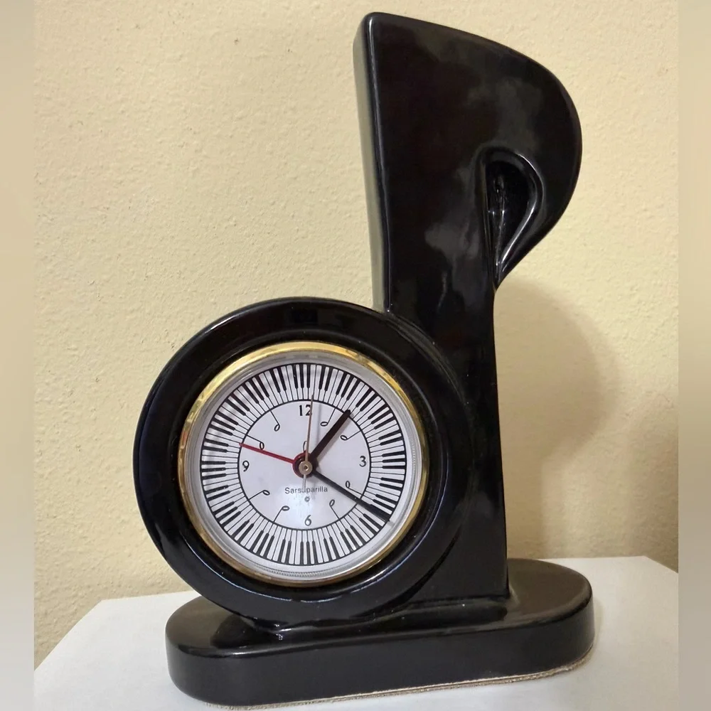 Sarsaparilla Music Note Clock